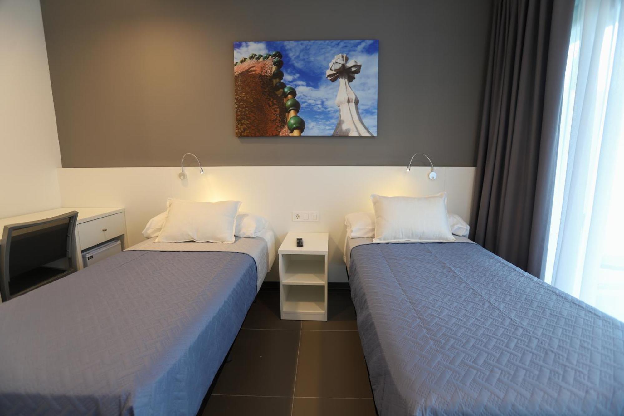 Hotel C31 Castelldefels Ngoại thất bức ảnh